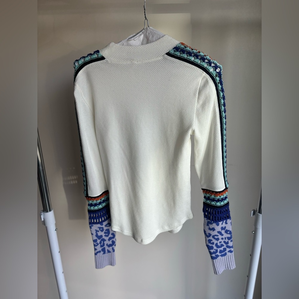 Free people white/multicolored turtleneck long sleeve top (never worn)